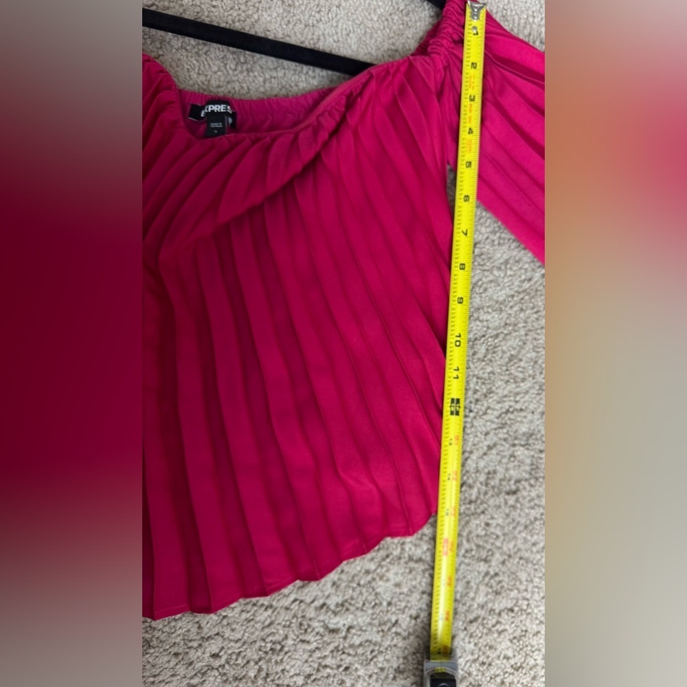 Express Women’s Off-The-Shoulder Pleated Cropped Blouse | Fuchsia Pink | Size S - Picture 8 of 8